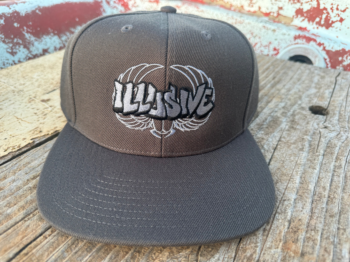 Silver - illusive - logo Hats